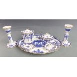 Wedgwood dressing table set, tallest 17cm