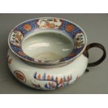 A 17th/18thC Chinese Imari spittoon with Imari decoration and later, fitted handle, H11cm,