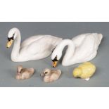 Beswick swans, cygnets and chick figures