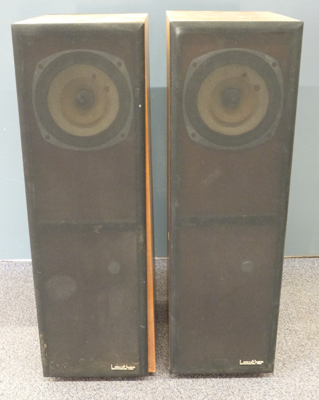 A pair of Lowther stereo speakers with two direction amplification, H83cm