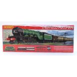 Hornby 00 gauge Sheffield Pullman train set, R1135, in original box.