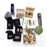 A collection of jewellery including studs, cufflinks, tie clips, penknives, etc