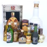 Dimple Whisky 40% vol, Bell's decanter and twelve miniatures