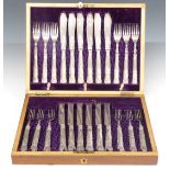 Set of six Victorian hallmarked silver knives and forks, London 1865, maker Chawner & Co, weight