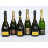 Three bottles of Valdo Oro Puro Presecco 750ml, 11% vol, together with three bottles of sparkling
