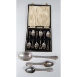 Cased set of six hallmarked silver teaspoons, rat tail pattern hallmarked silver table spoon and a