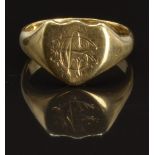 An 18ct gold signet ring, Birmingham 1918, size T, 8.6g