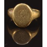 A 9ct gold signet ring, size R, 4.6g