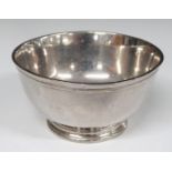 George VI feature hallmarked silver footed bowl or open salt, London 1937, maker B P L L C, diameter