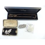 A 9ct gold necklace, 1.3g, brooches etc