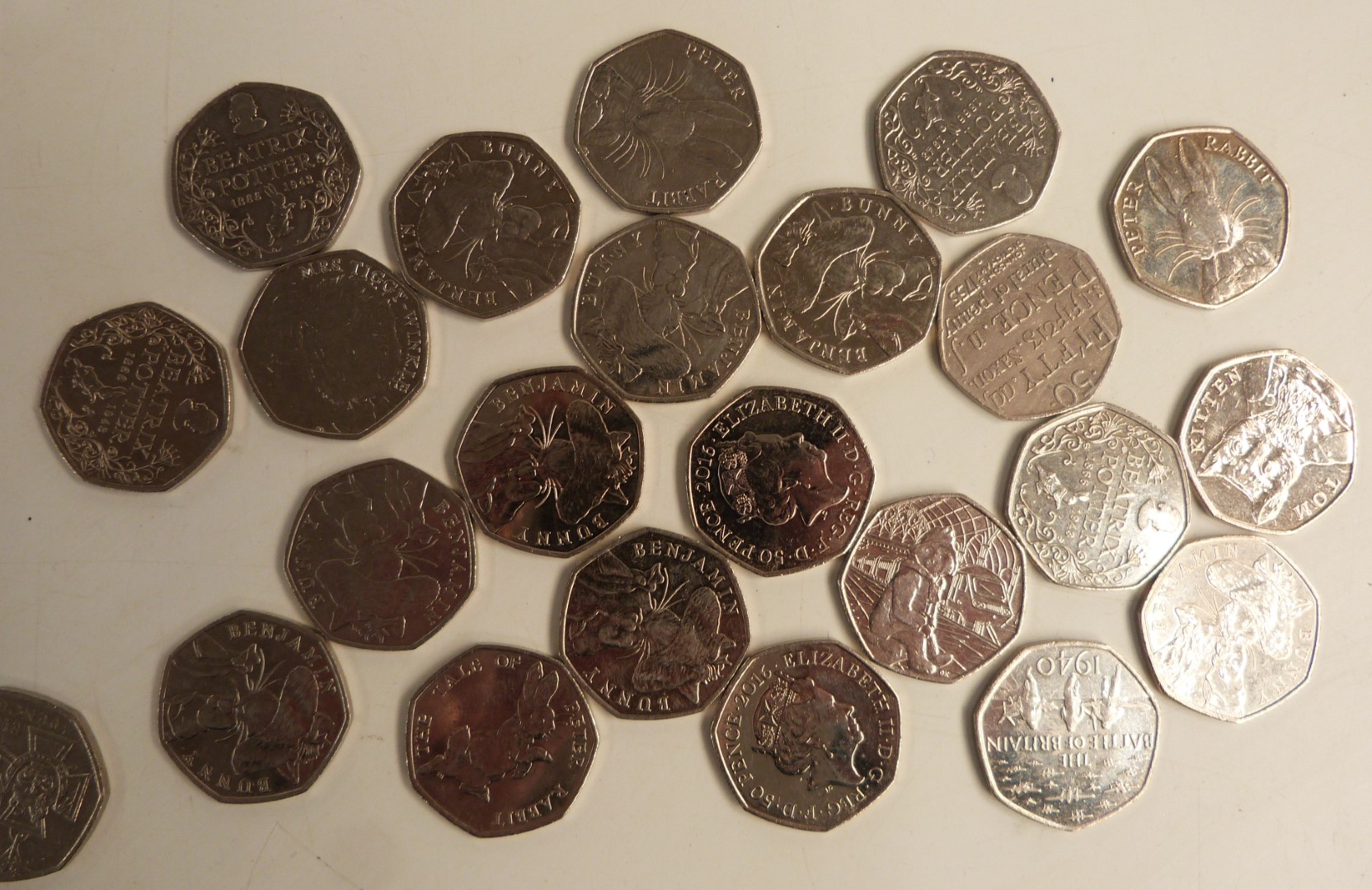 A collection of collectable 50p and £2 coins, including a complete set of 2012 Olympic Games and - Image 5 of 5