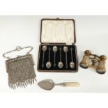 Cased set of hallmarked silver coffee bean spoons, weight 41g all in, Victorian hallmarked silver