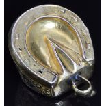 Victorian horseshoe pendant / charm, 3.7g