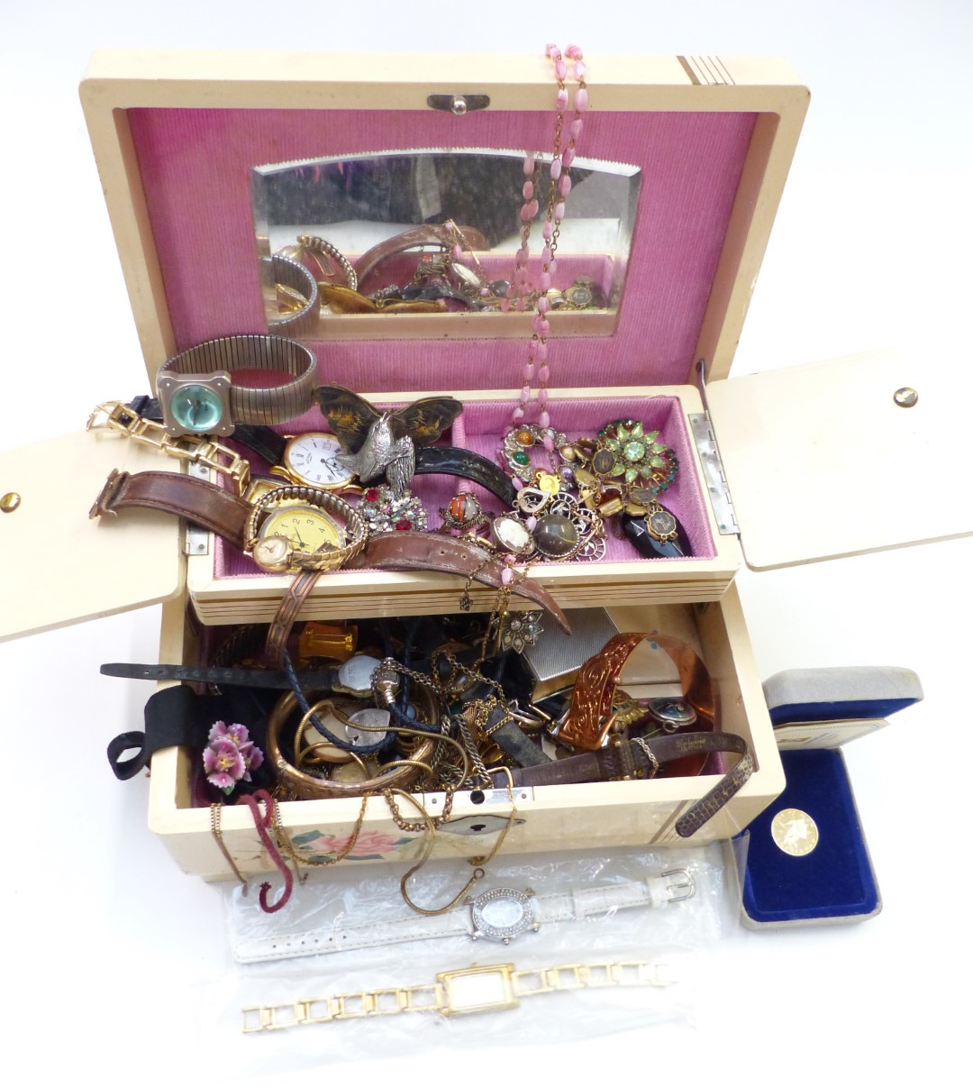 A collection of costume jewellery including silver rings, Japanese brooch and bracelet, silver