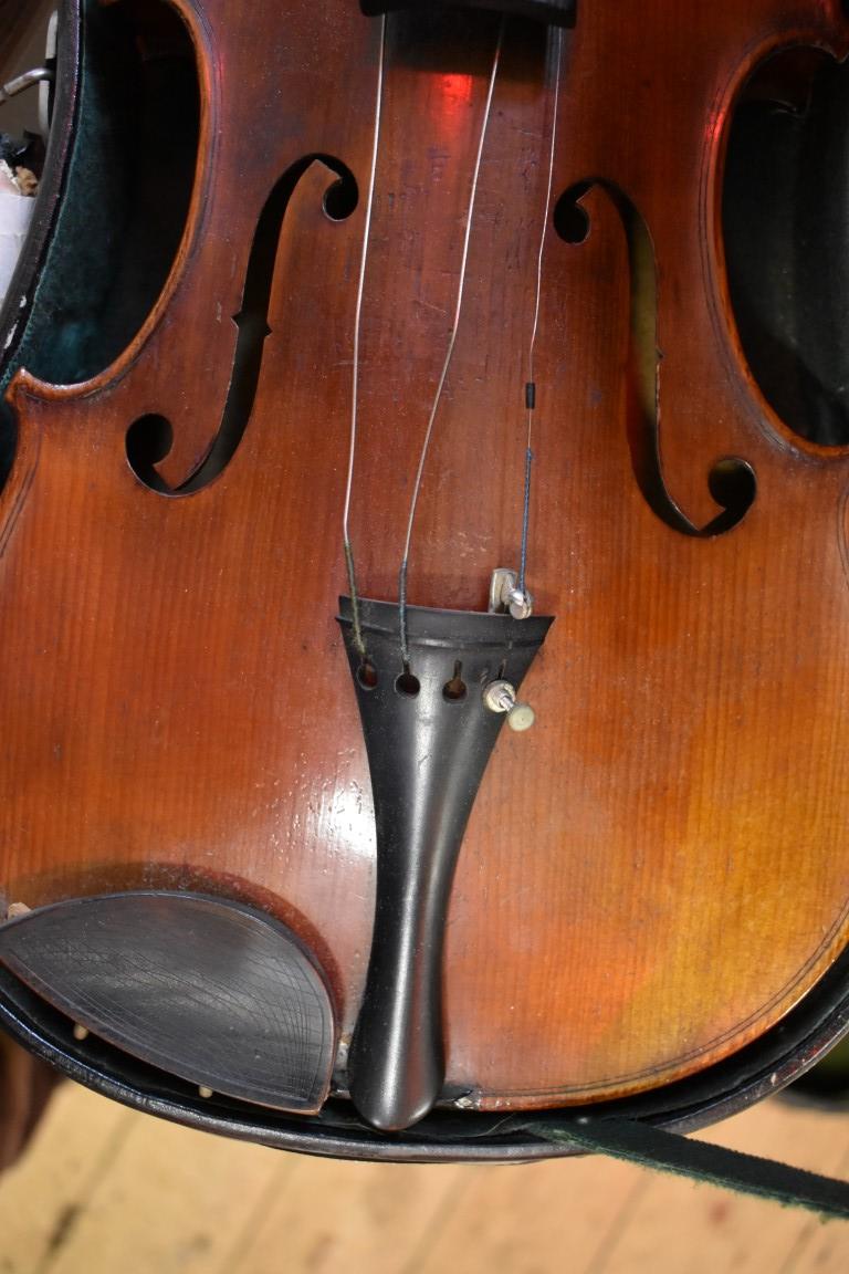 An antique Continental violin, with 14in back, with case and bow. - Image 10 of 15