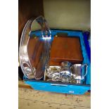 A small collection of electroplate, to include: a large oval twin handled gallery tray, 60.5cm wide.
