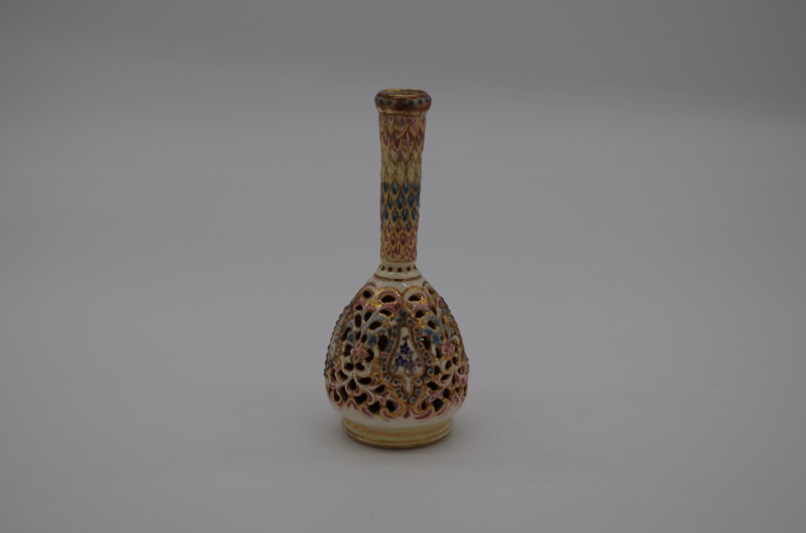 A Fischer Budapest reticulated vase, 12.5cm. - Image 2 of 3