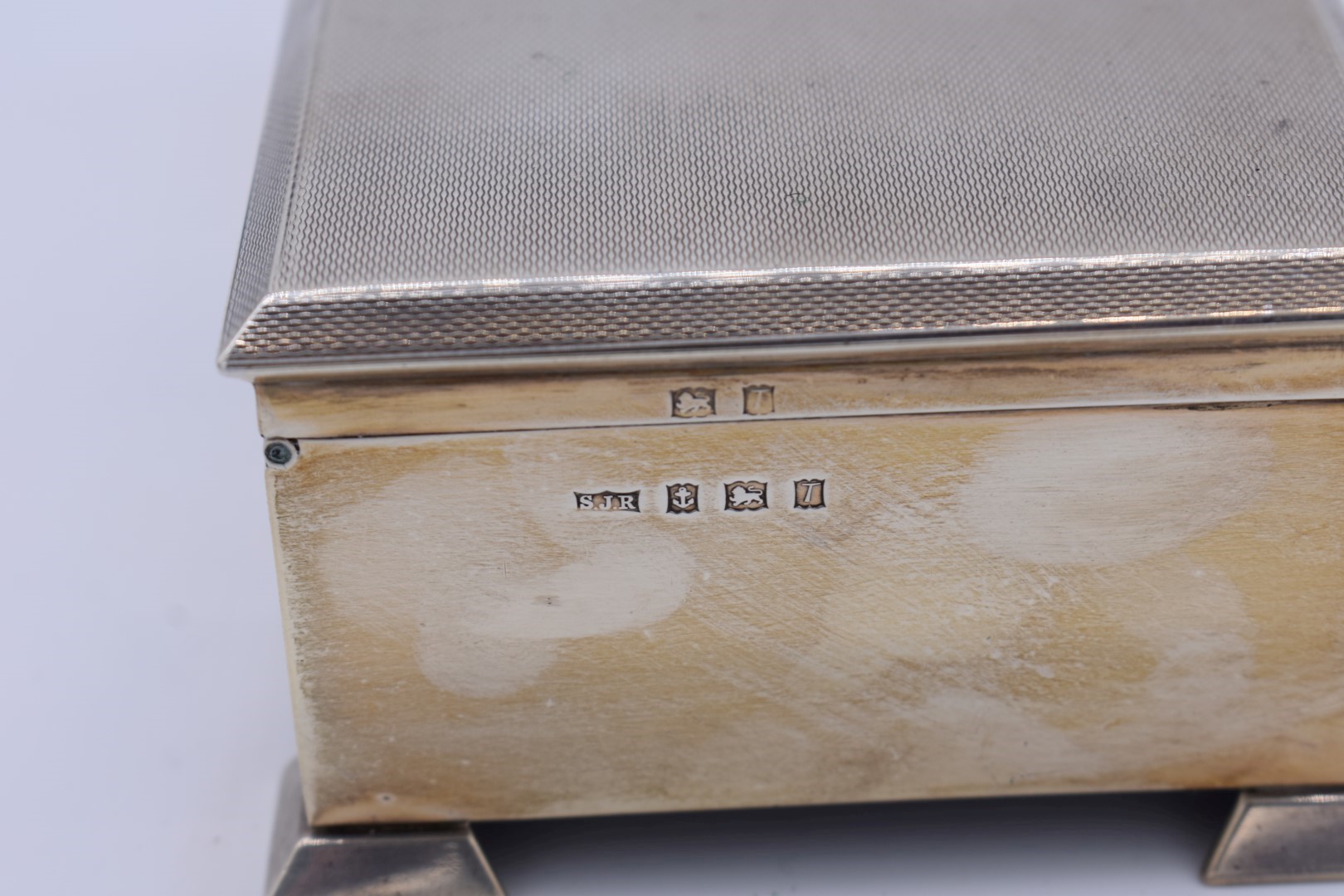 A silver cigarette box, by S J Rose & Son, Birmingham 1968, having engine turned lid, 17.5cm. - Image 2 of 3