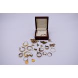 A quantity of 9ct and .375 jewellery, some gem set, 33g gross.