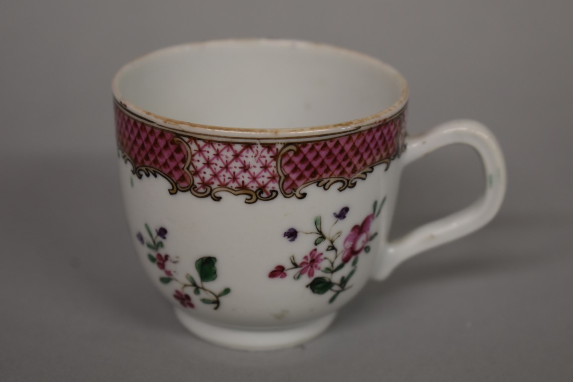 A mixed group of Chinese porcelain and works of art, 18th century and later, to include: an - Image 18 of 50