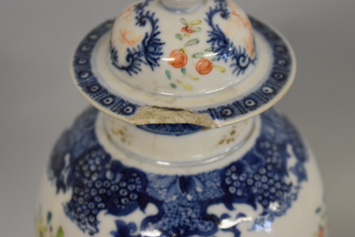 A mixed group of Chinese porcelain and works of art, 18th century and later, to include: an - Image 46 of 50