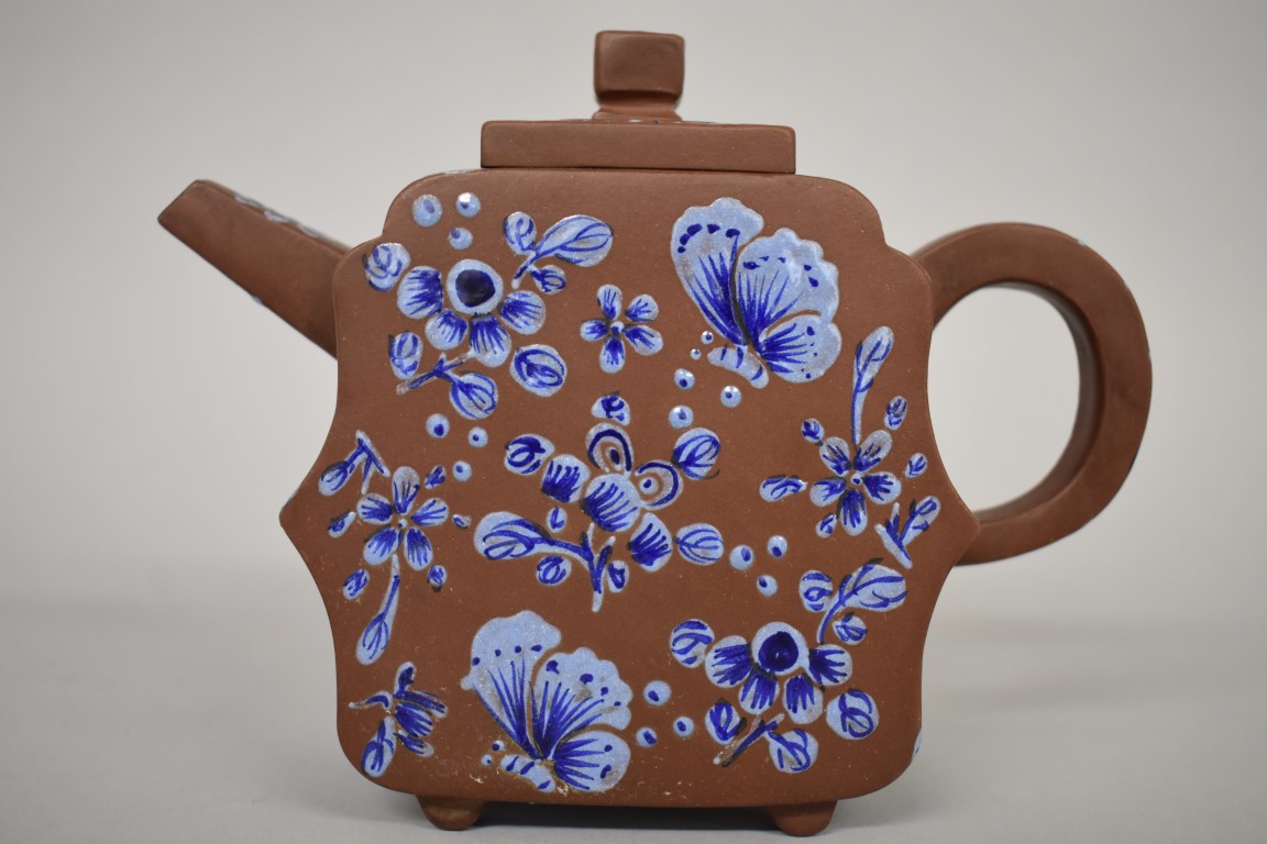 A Chinese yixing teapot and cover, seal mark to base, 19th century, enamelled with blue and white - Image 3 of 8