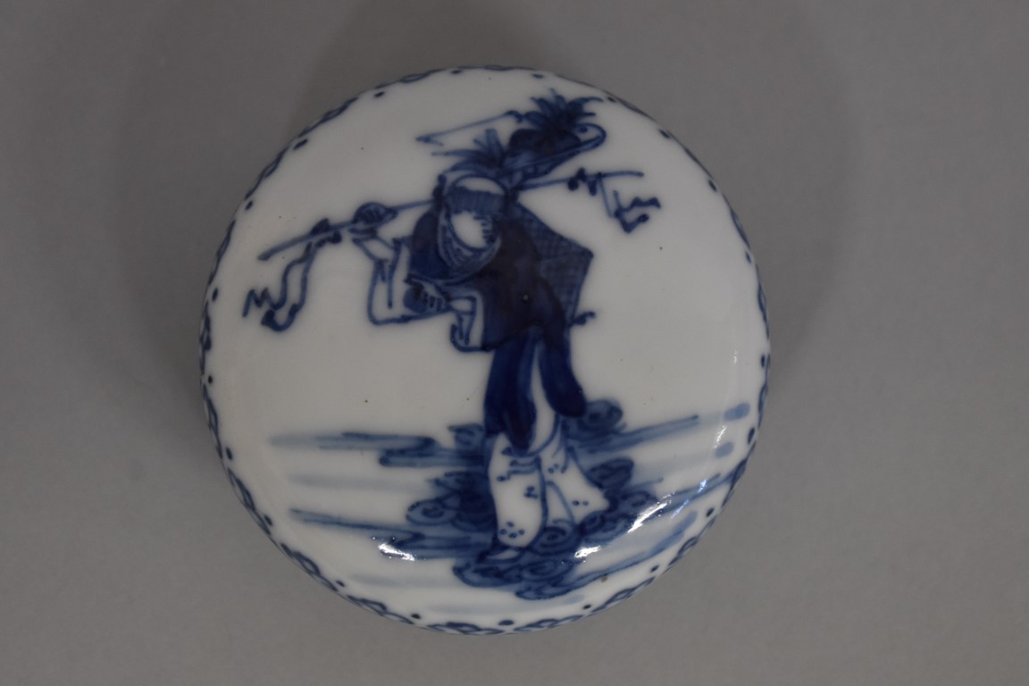 A mixed group of Chinese porcelain and works of art, 18th century and later, to include: an - Image 23 of 50