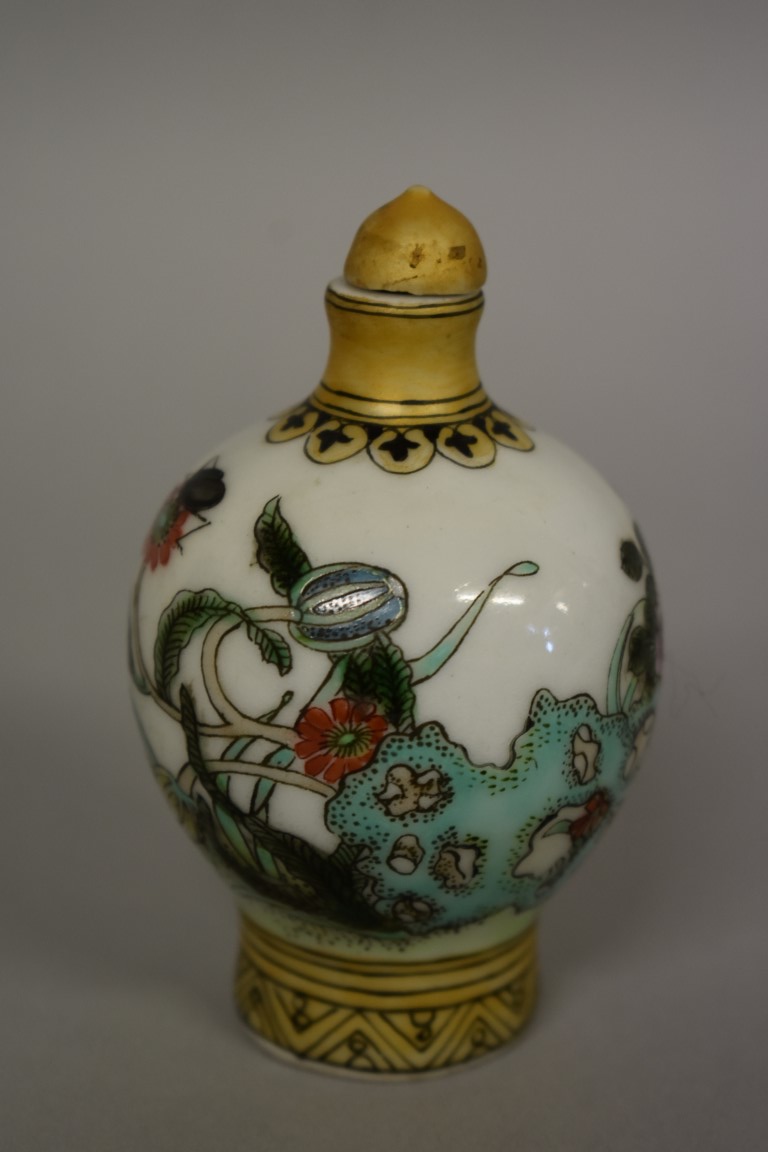 A mixed group of Chinese porcelain and works of art, 18th century and later, to include: an - Image 13 of 50