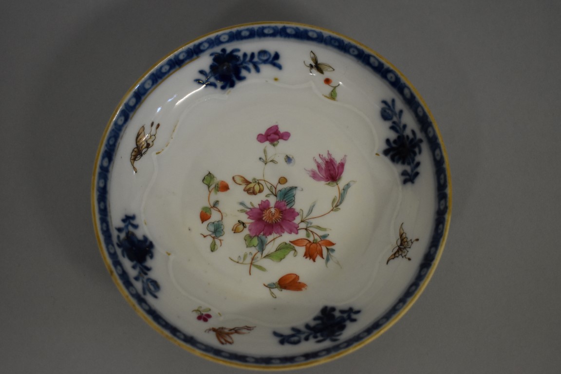 A mixed group of Chinese porcelain and works of art, 18th century and later, to include: an - Image 32 of 50
