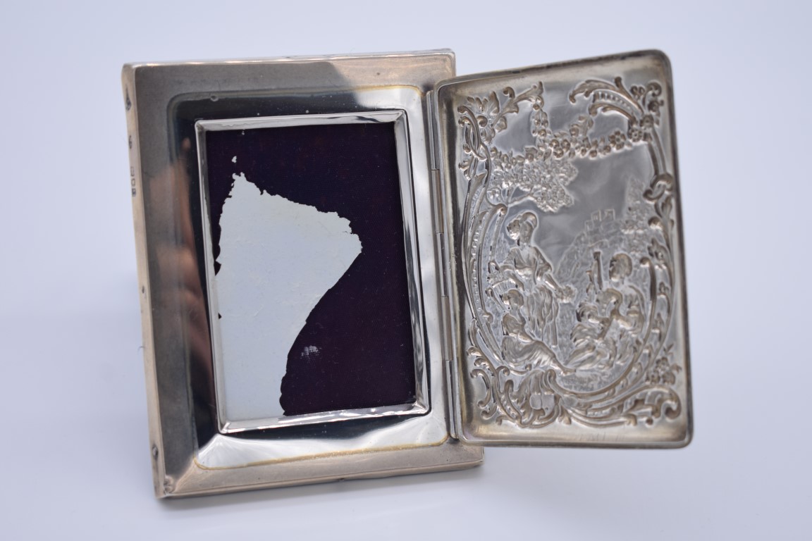 An unusual Victorian silver enclosed photograph frame, by William Comyns & Sons, London 1898, with - Image 2 of 3