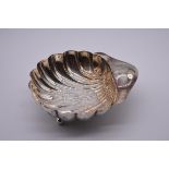 An Edwardian silver shell shaped fruit bowl, by Atkin Brothers, Sheffield 1903, 22cm diameter, 348g.