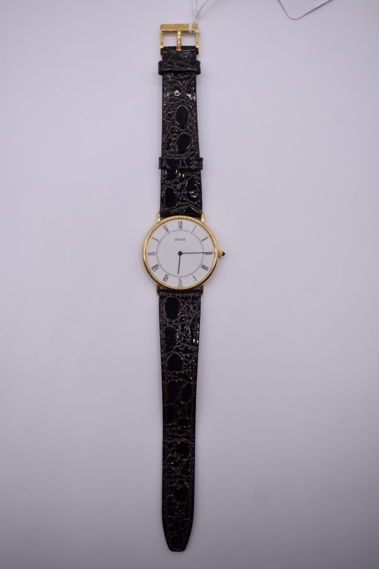 A 1980s Piaget Altiplano 18k gold manual wind wristwatch, Cal. 9P2, 32mm, movement number 899963, on