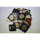 Coins: Thirty three Elizabeth II crowns, to include Churchill examples.