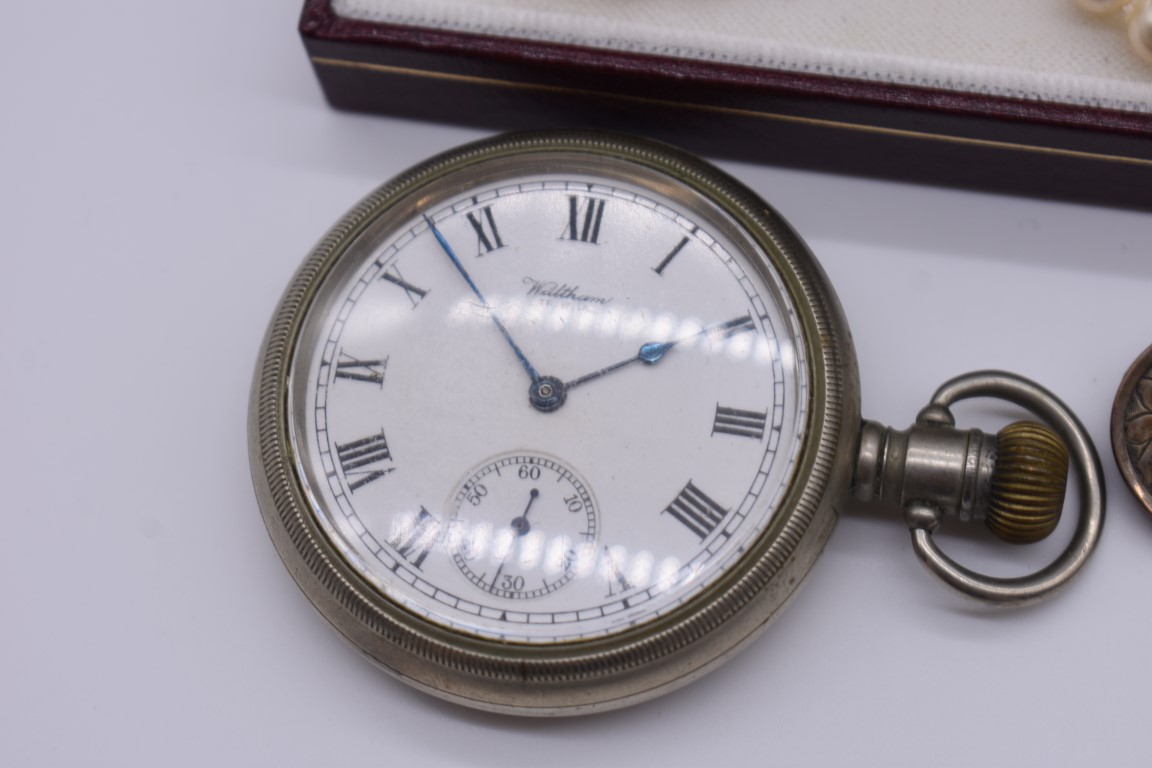 A plated pocket watch; together with a small quantity of silver jewellery, to include a pearl - Image 3 of 3