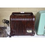 A vintage Sobell brown Bakelite radio.