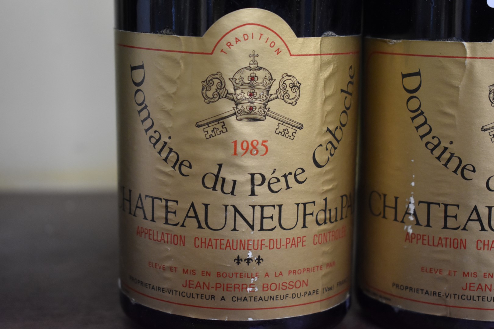 Two 75cl bottles of Chateauneuf du Pape, 1985, Domaine Pere Caboche. (2) - Image 2 of 3