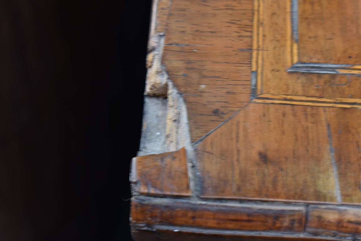 An 18th century walnut and inlaid chest of drawers, 108cm wide. This lot can only be collected on S - Image 2 of 5