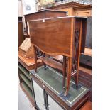 An Edwardian mahogany and satinwood crossbanded Sutherland table, 68cm wide.