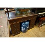 An early 20th century mahogany pedestal desk, 106.5cm wide.