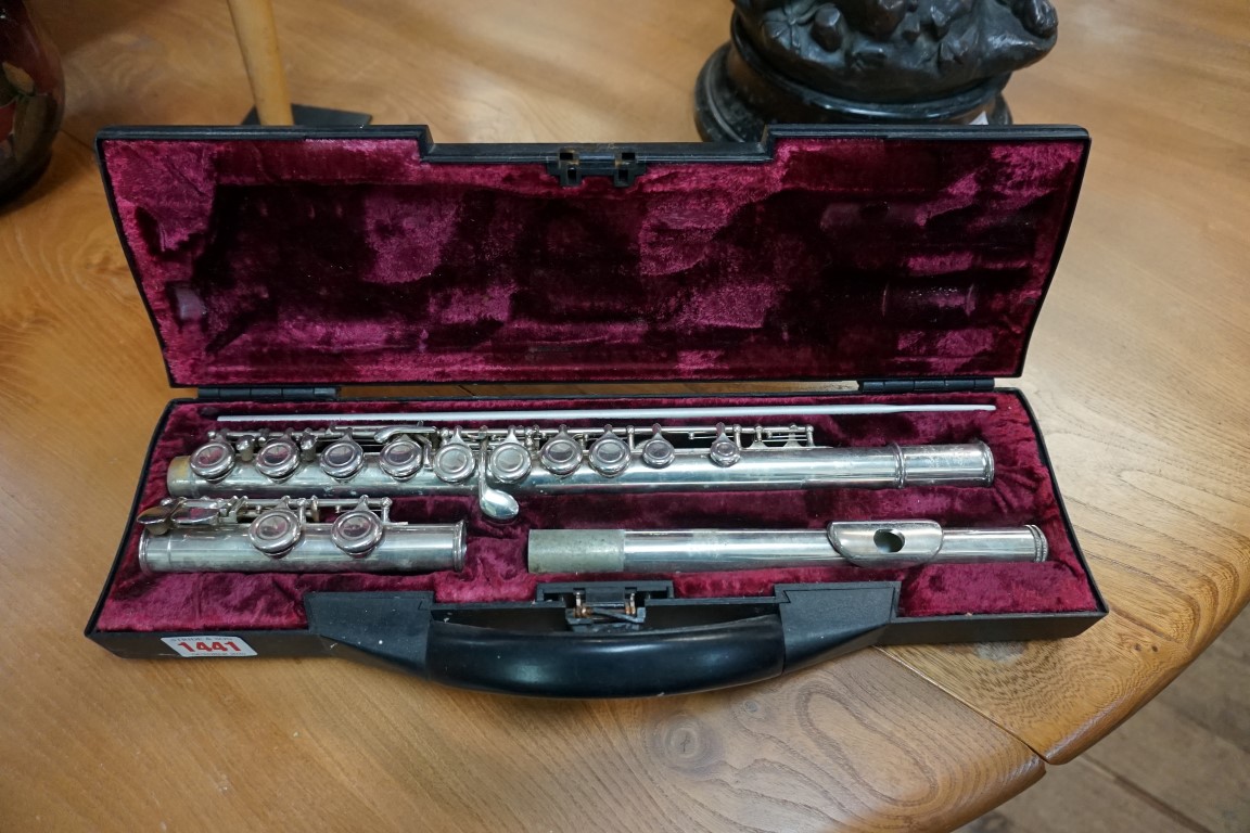 A Buffet flute, in fitted case.