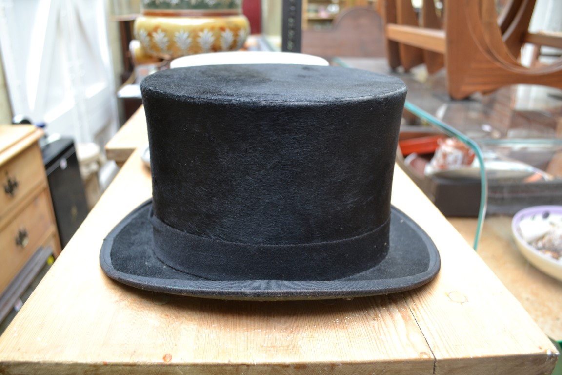 An old black felt top hat; together with a mourning hat. - Image 4 of 5