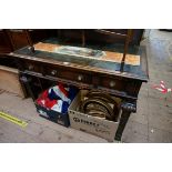 A late Victorian oak desk, 106cm wide.