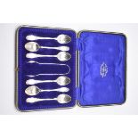 A cased set of six Edwardian silver teaspoons and sugar tongs, by Lee & Wigfull, Sheffield 1904,