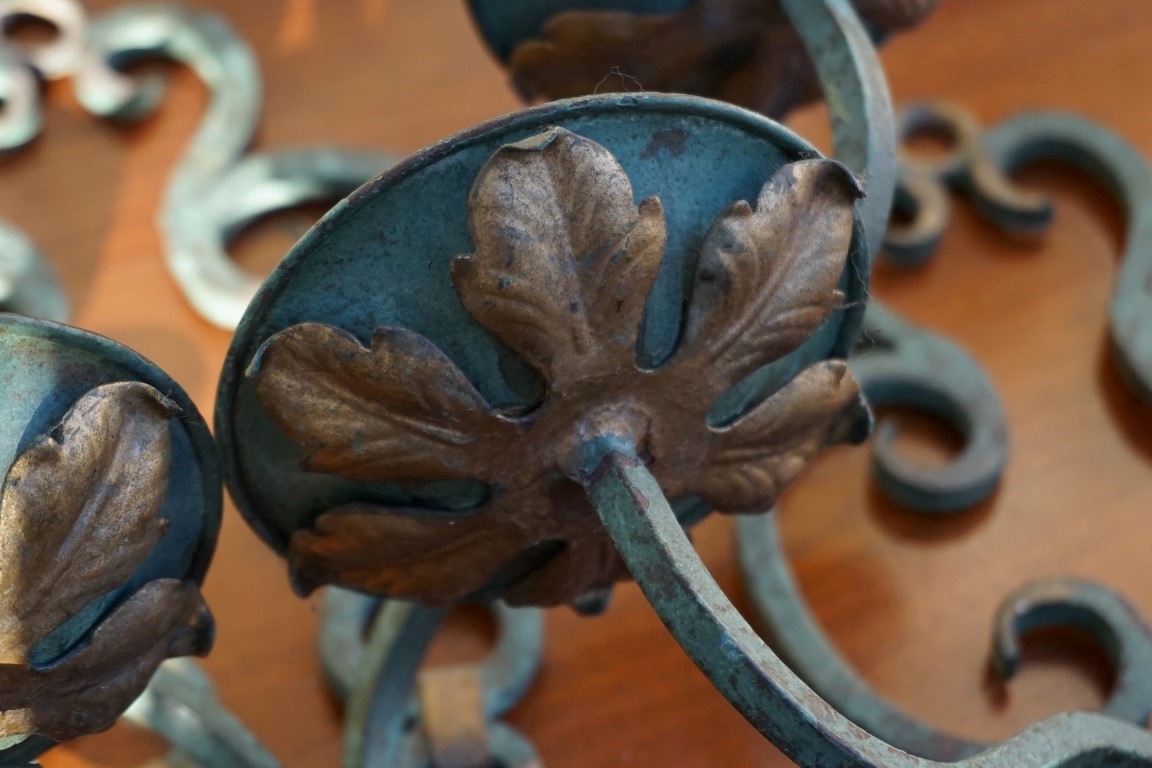 Four matching wrought iron wall tealight holders. This lot can only be collected on Saturday 19th - Image 2 of 4