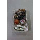 A small group of novelty pin cushions and other sewing related items. (9)