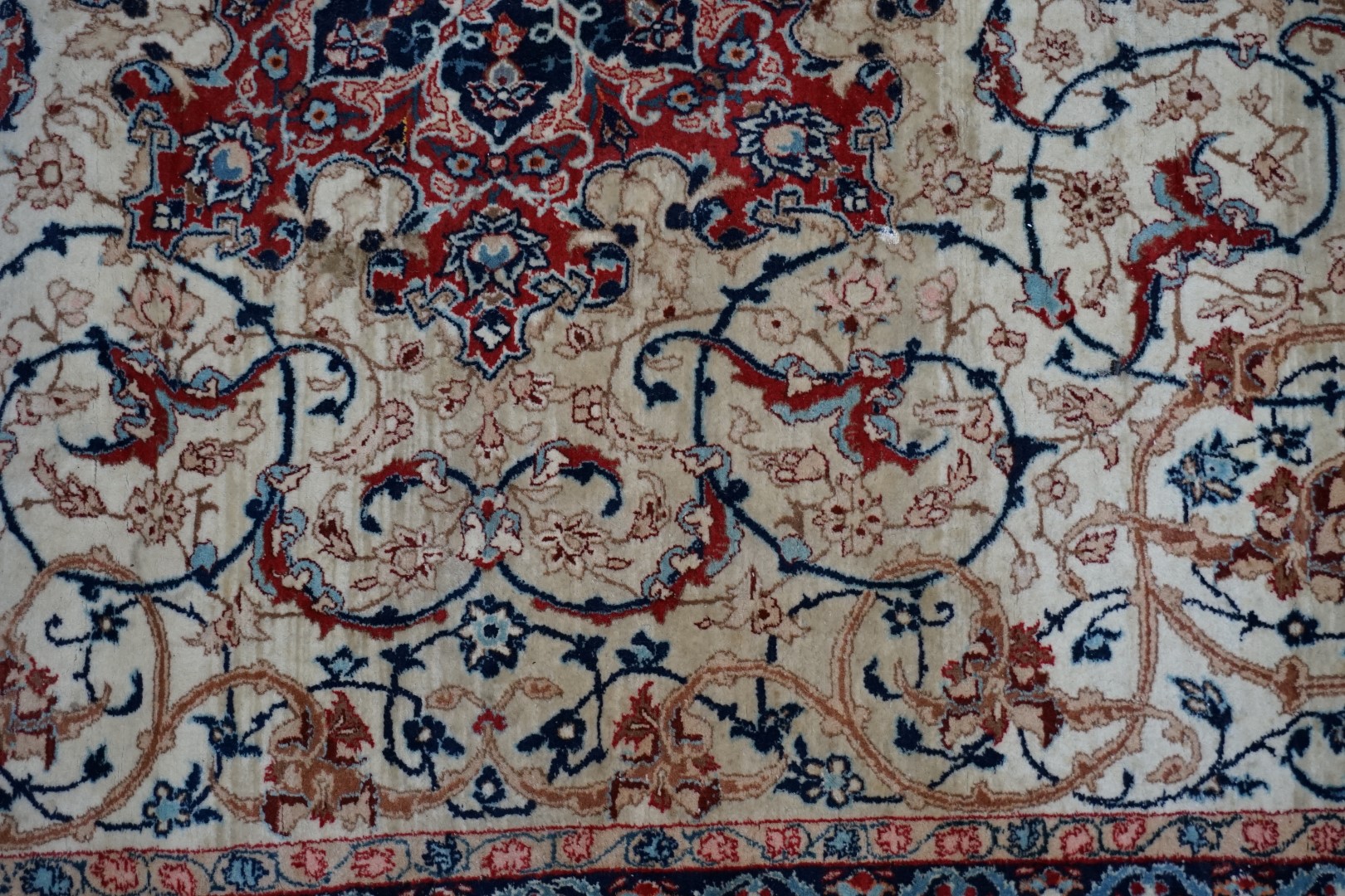 A signed Isfahan rug, 240 x 148cm. - Image 9 of 20