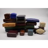 A small quantity of old jewellery boxes, to include Garrard and Bakelite examples.