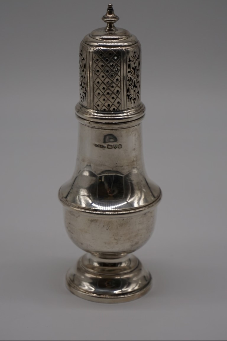 A silver baluster caster, by S Blanckensee & Son Ltd, Chester 1933, 19cm high, 173.5g.