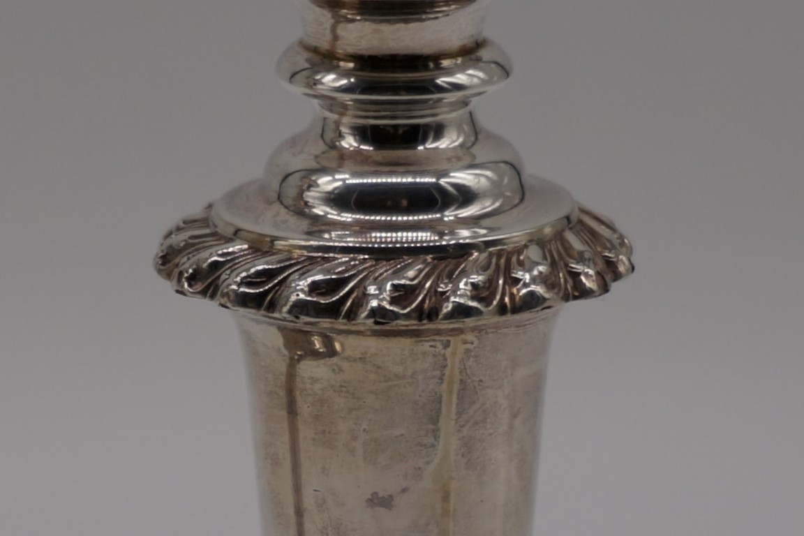 A pair of George III silver candlesticks, by John & Thomas Settle, Sheffield 1818, 23cm high. - Image 3 of 4