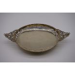 An Edwardian pierced silver twin handled fruit bowl, by Josiah Williams & Co, Jackson & David